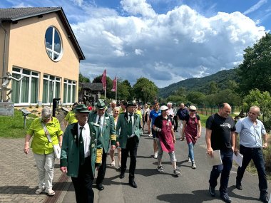 Die Teilnehmer an der Ortsbegehung in Ediger-Eller, CochemZell