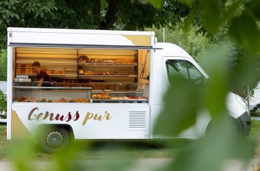 Das Verkaufsmobil der Bäckerei Müsch, Kurvenkreis-Sponsor aus Alflen